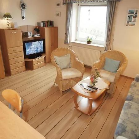 In Neue Tiefe Mit Terrasse, Garten Und Grill * Fehmarn