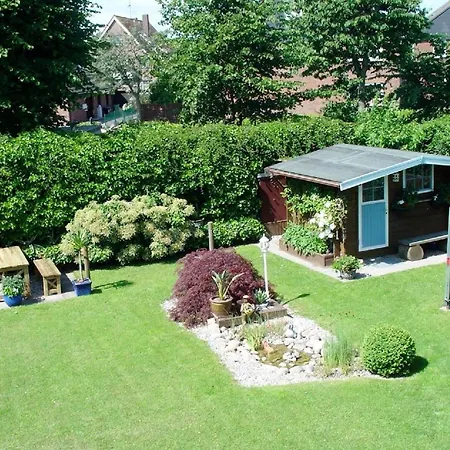 Apartamento In Neue Tiefe Mit Terrasse, Garten Und Grill
