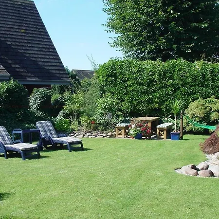 In Neue Tiefe Mit Terrasse, Garten Und Grill * Fehmarn